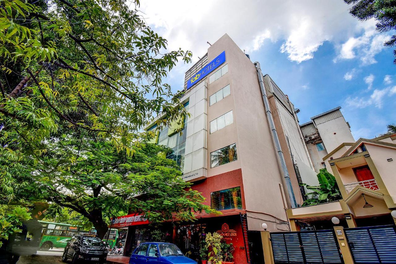 Fabhotel S Comfort Inn - Indiranagar Bangalore Exterior foto